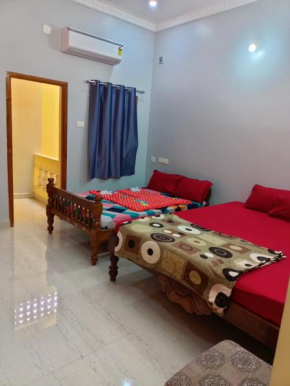 VJ VILLA HOME STAY ORANGE DOUBLE COT ROOM